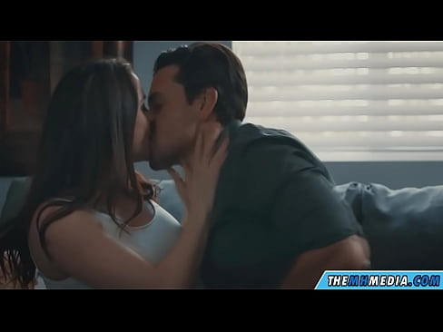❤️ İyi bir busty anne ile romantik seks Seks videosu bizde ❌️